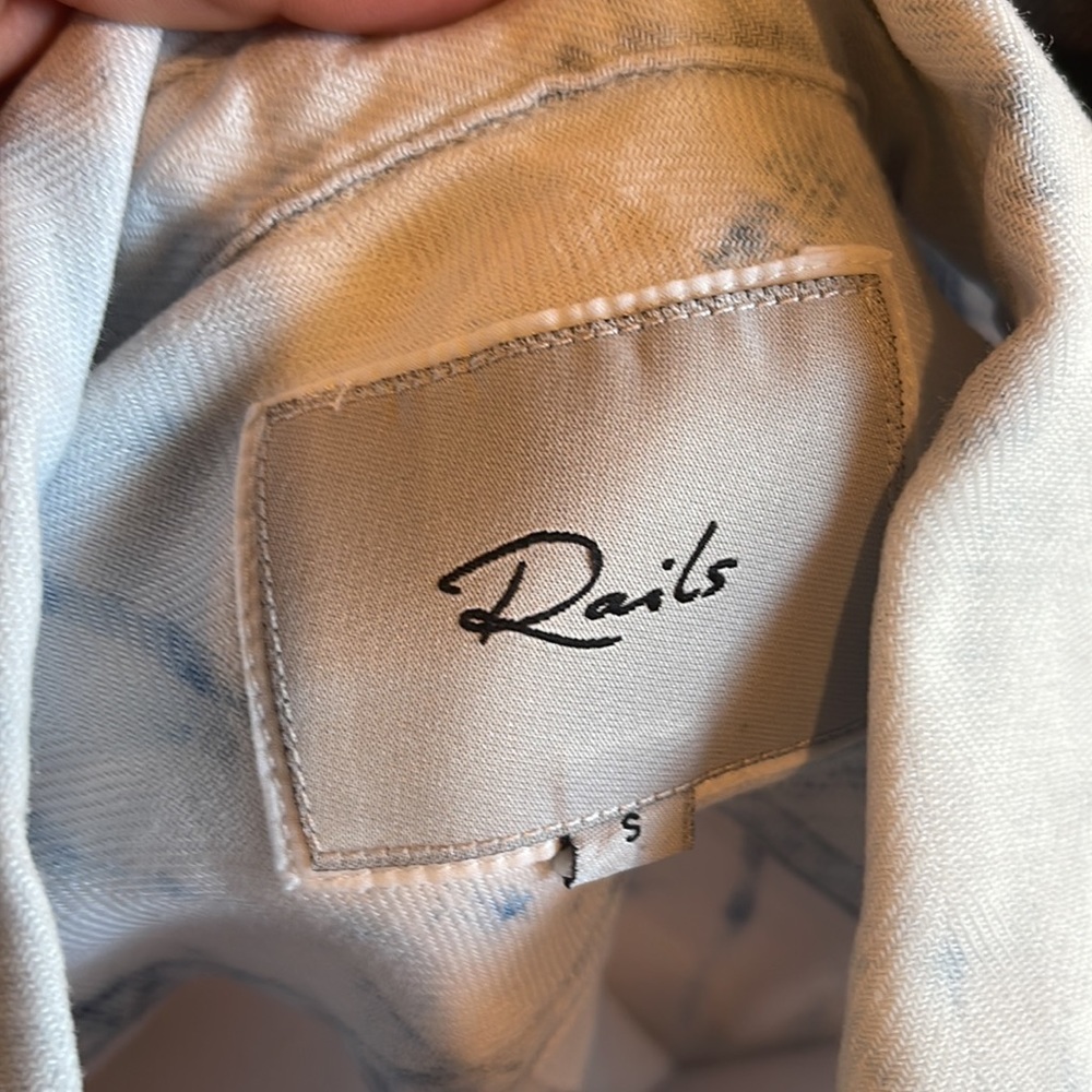 Rails Blouse - Picture 3 of 3